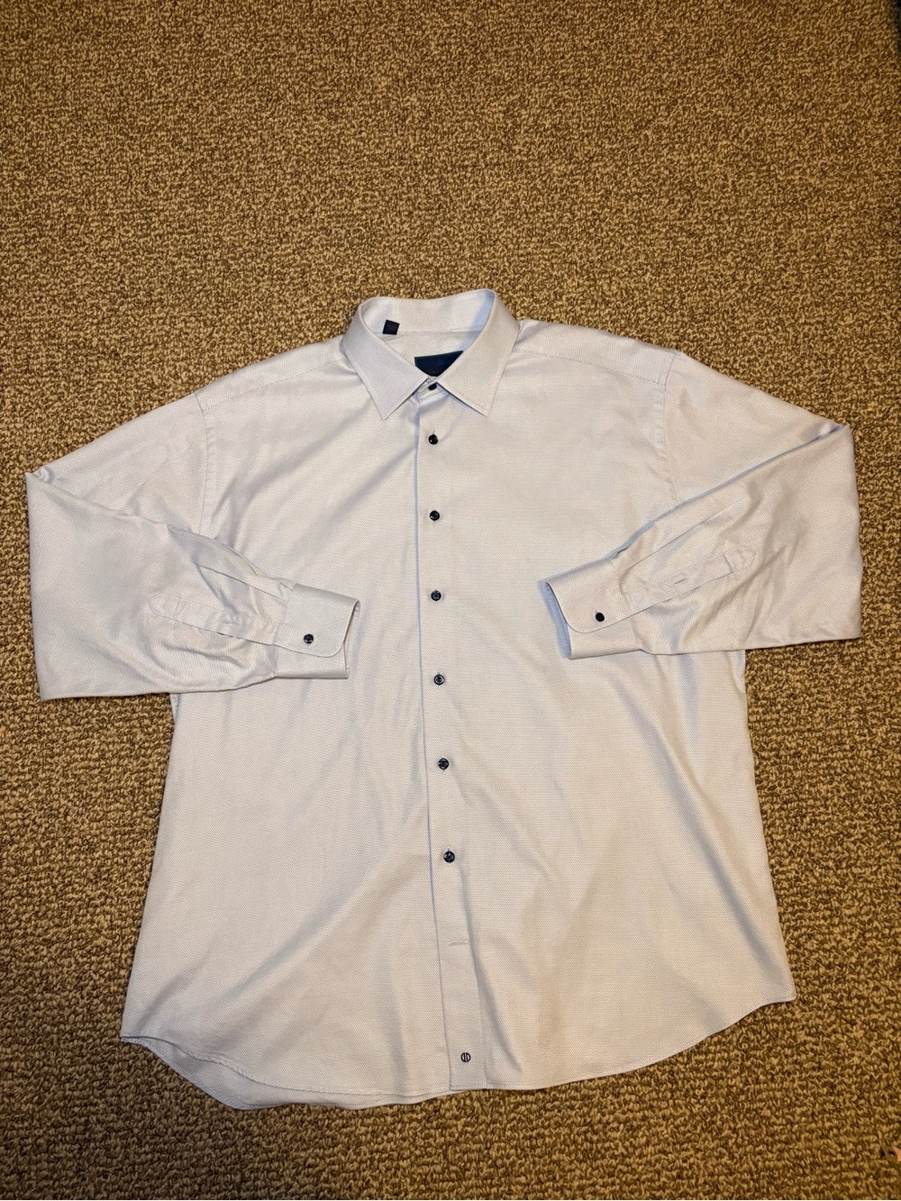 David Donahue Men's Light blue Textured Dress Shirt with Dark Buttons